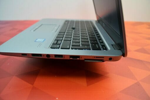 HP 820 G3 14" i5 6th Gen