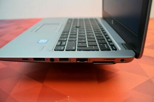 HP 820 G3 14" i5 6th Gen