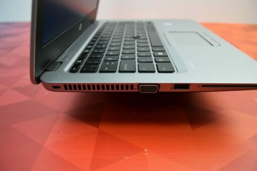 HP 820 G3 14" i5 6th Gen