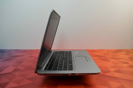 HP 820 G3 14" i5 6th Gen