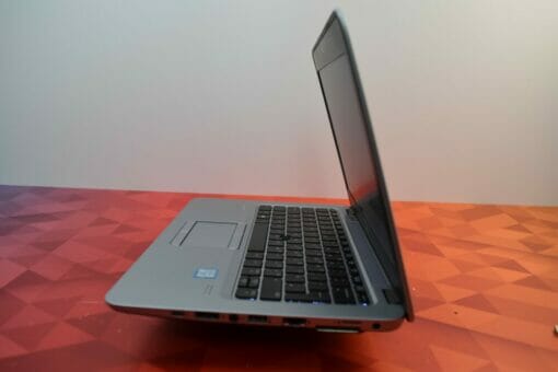 HP 820 G3 14" i5 6th Gen