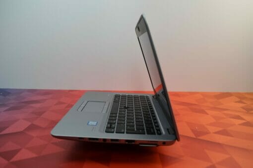 HP 820 G3 14" i5 6th Gen