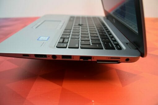 HP 820 G3 14" i5 6th Gen