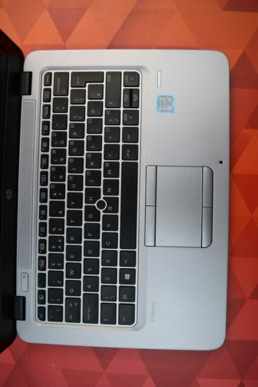 HP 820 G3 14" i5 6th Gen