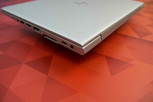HP Elitebook 830 G6