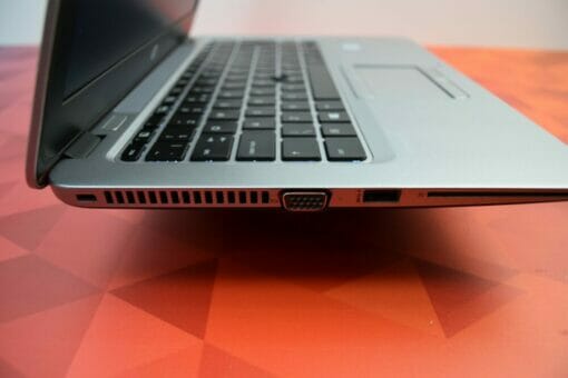 HP 820 G3 14" i5 6th Gen