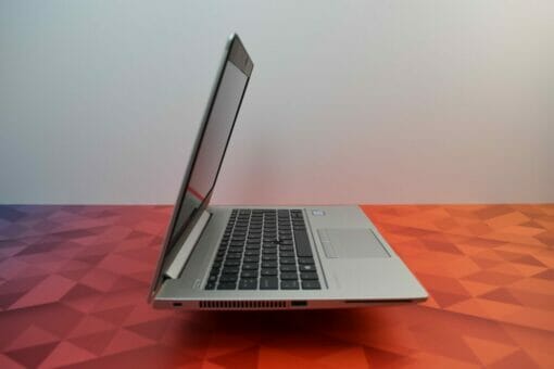 HP Elitebook 830 G6
