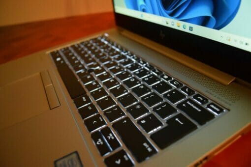 HP Elitebook 830 G6
