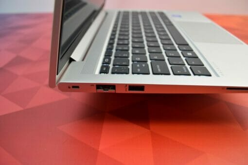 HP Elitebook 640 G8