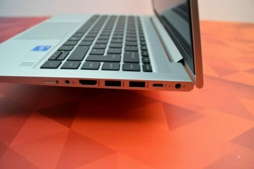 HP Elitebook 640 G8