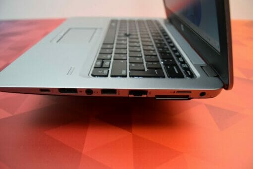 HP 820 G3 14" i5 6th Gen