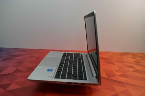 HP Elitebook 640 G8