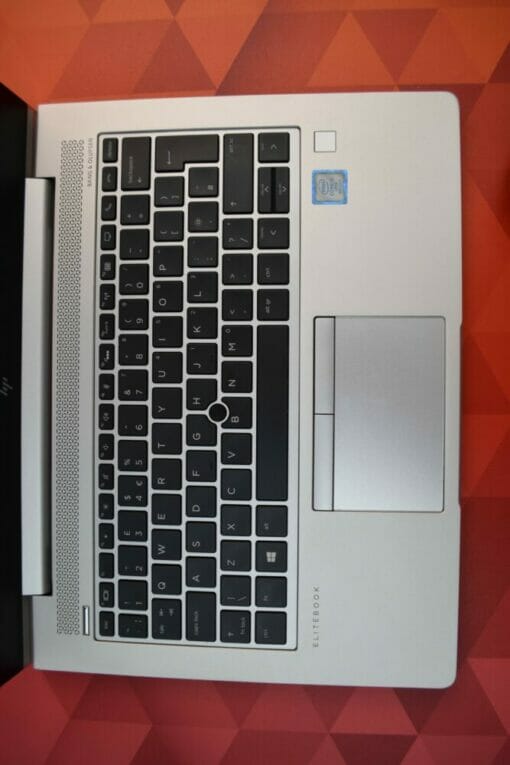 HP Elitebook 830 G6