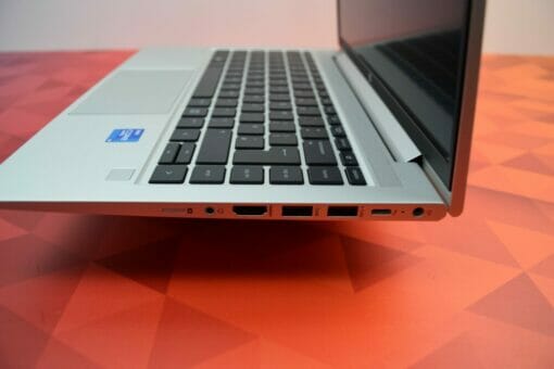 HP Elitebook 640 G8
