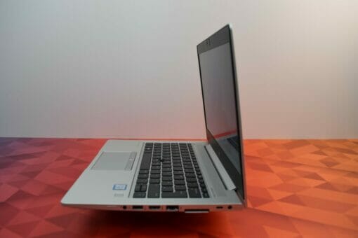 HP Elitebook 830 G6