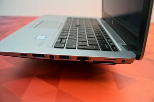 HP 820 G3 14" i5 6th Gen