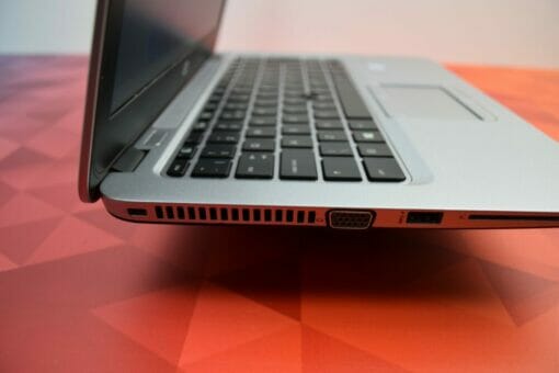 HP 820 G3 14" i5 6th Gen