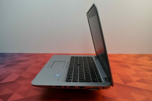 HP 820 G3 14" i5 6th Gen