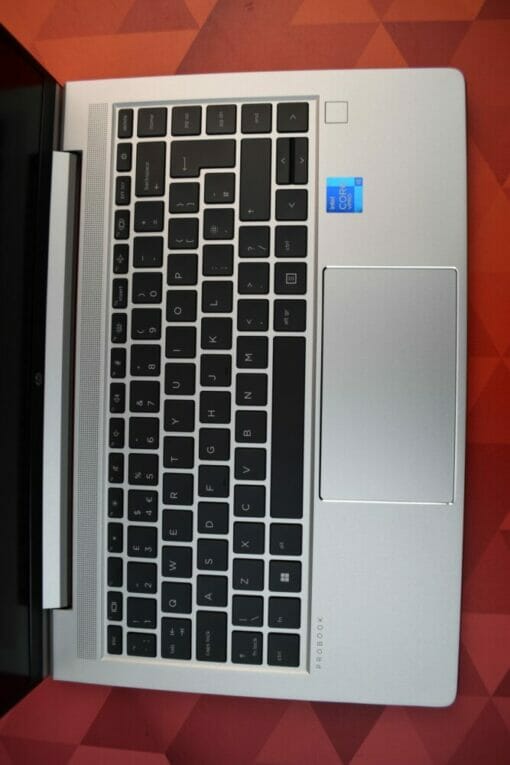 HP Elitebook 640 G8