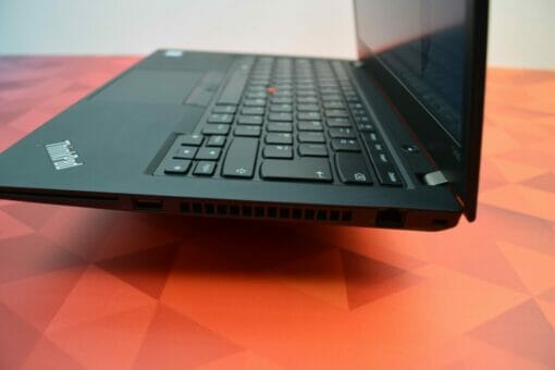 Lenovo ThinkPad T490S