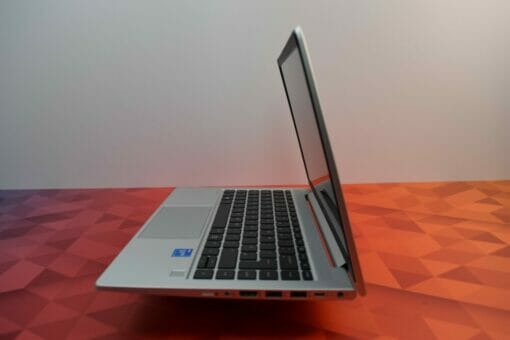 HP Elitebook 640 G8