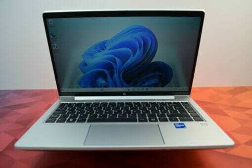 HP Elitebook 640 G8
