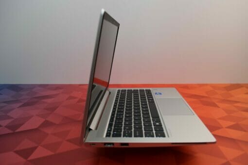 HP Elitebook 640 G8