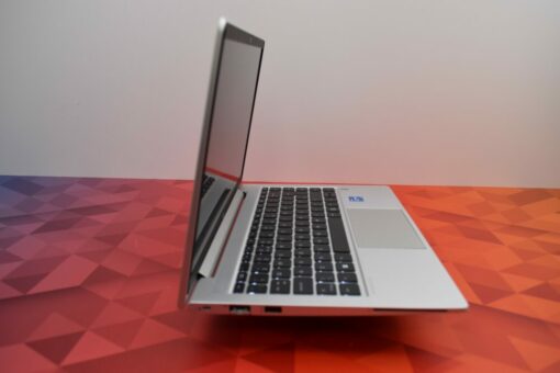 HP Elitebook 640 G8