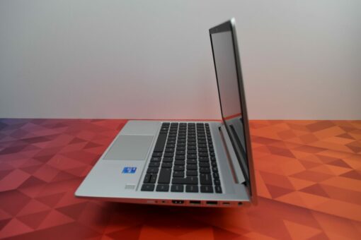 HP Elitebook 640 G8
