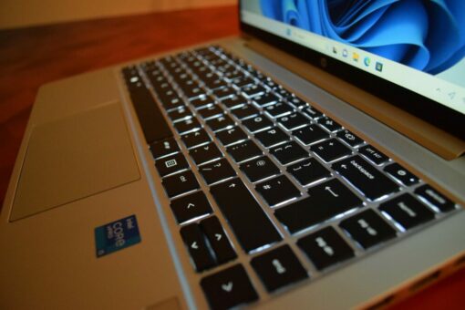 HP Elitebook 640 G8