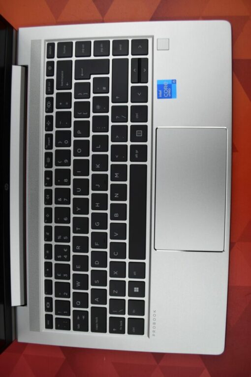 HP Elitebook 640 G8