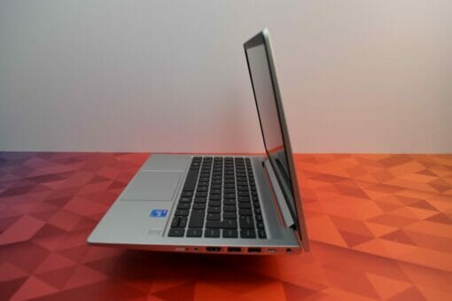HP Elitebook 640 G8