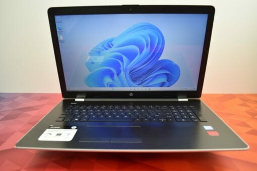 HP notebook 17 bs173cl 17.3" TOUCH i5 8th Gen