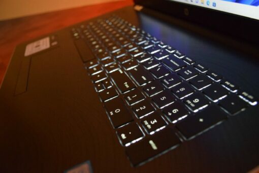 HP notebook 17 bs173cl 17.3" TOUCH i5 8th Gen