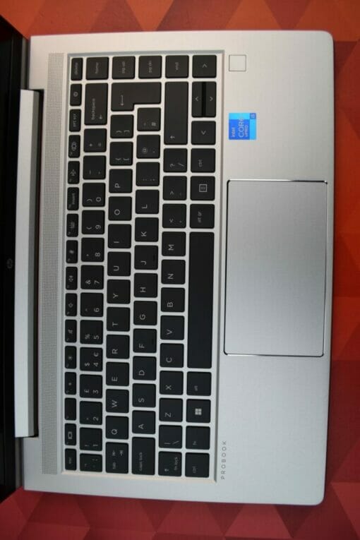 HP Elitebook 640 G8