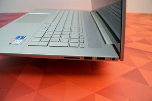 HP Envy 17m-ch0xxx 17.3" TOUCH i7 11th Gen