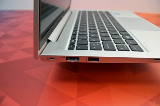 HP Elitebook 640 G8