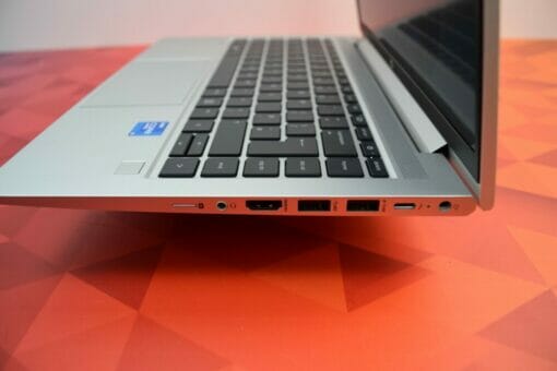 HP Elitebook 640 G8