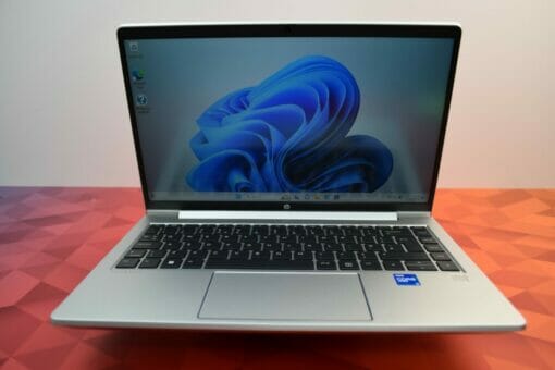 HP Elitebook 640 G8