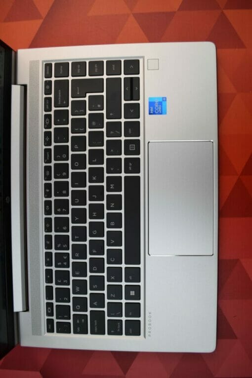 HP Elitebook 640 G8