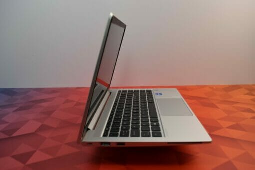 HP Elitebook 640 G8