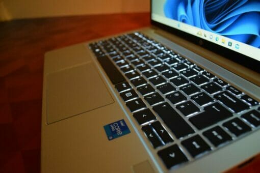 HP Elitebook 640 G8