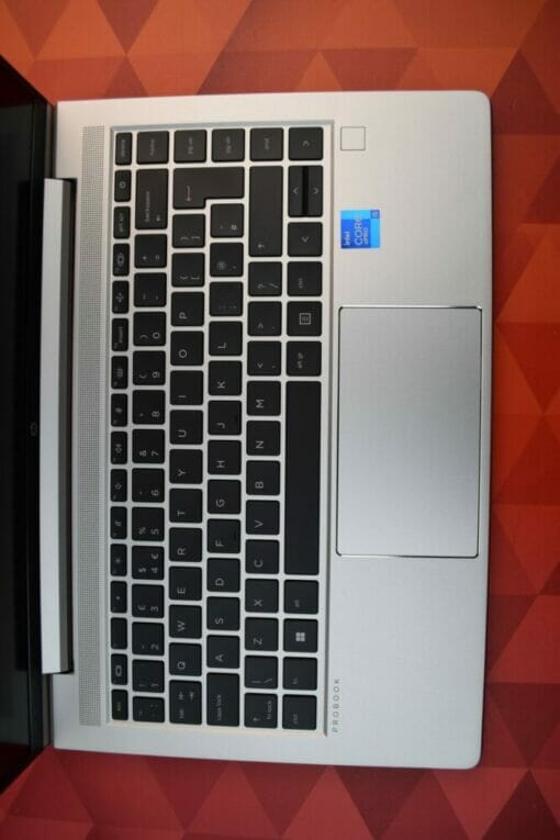 HP Elitebook 640 G8