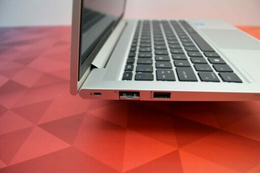 HP Elitebook 640 G8