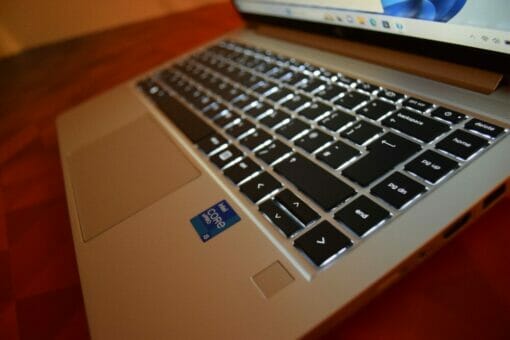 HP Elitebook 640 G8