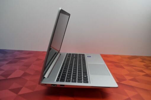 HP Elitebook 650 G9