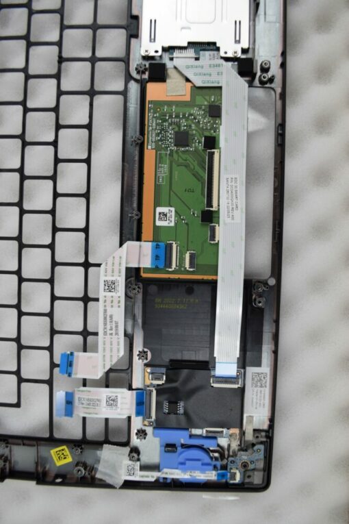 Dell Latitude 7300 Palm rest Touchpad Without Buttons