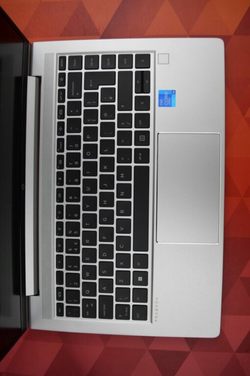 HP Elitebook 640 G8