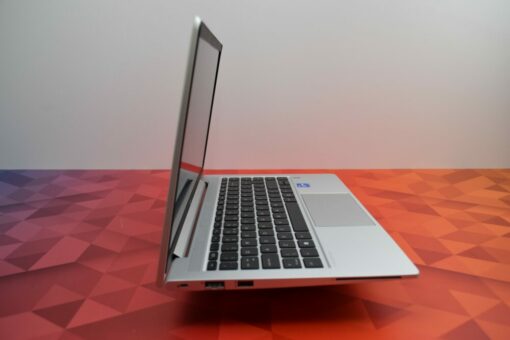 HP Elitebook 640 G8