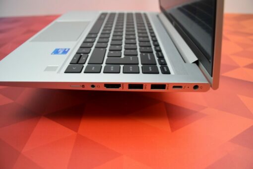 HP Elitebook 640 G8